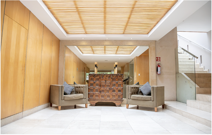 Stella Maris hotel exterior